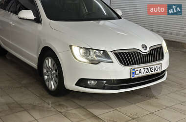 Лифтбек Skoda Superb 2013 в Умани