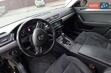 Универсал Skoda Superb 2017 в 