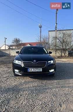 Ліфтбек Skoda Superb 2016 в Кропивницькому