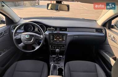 Универсал Skoda Superb 2011 в 