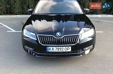 Лифтбек Skoda Superb 2017 в 
