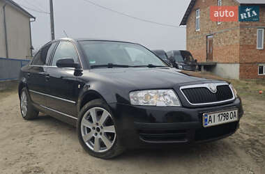 Лифтбек Skoda Superb 2005 в Заставной