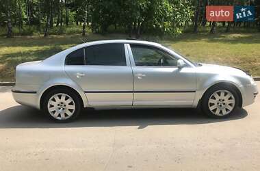 Лифтбек Skoda Superb 2006 в Тернополе