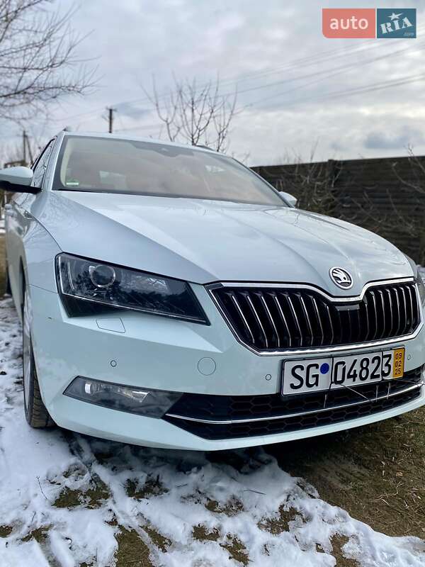 Універсал Skoda Superb 2016 в Києві