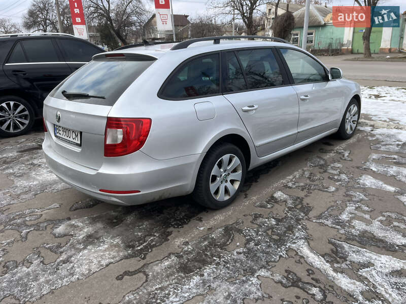 Skoda Superb 2012