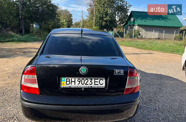 Лифтбек Skoda Superb 2007 в 