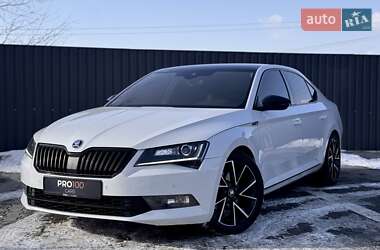 Лифтбек Skoda Superb 2016 в Киеве