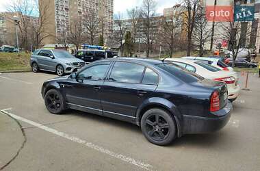 Лифтбек Skoda Superb 2005 в Киеве