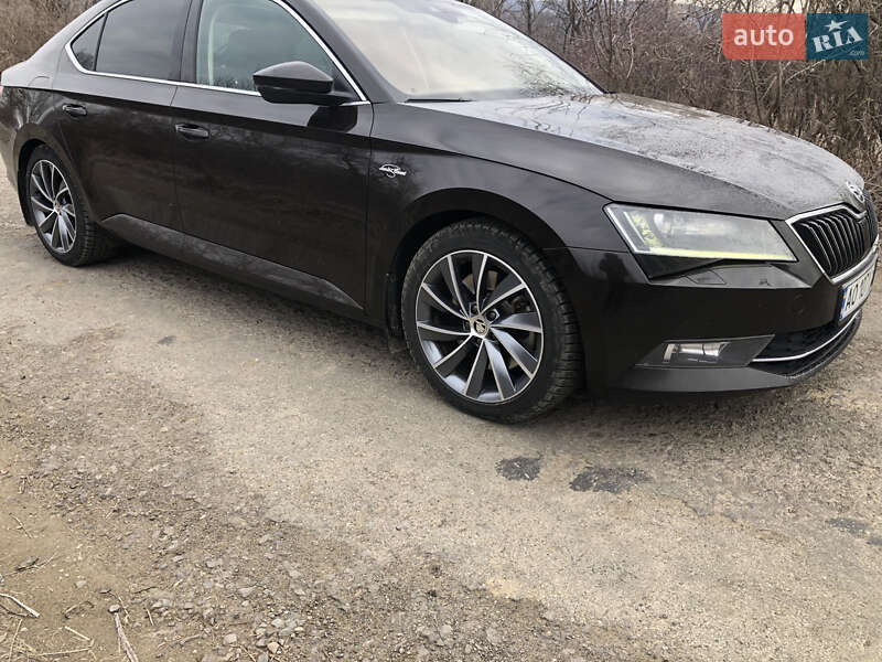 Лифтбек Skoda Superb 2017 в Перечине