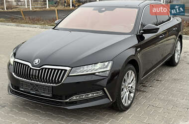 Ліфтбек Skoda Superb 2022 в 
