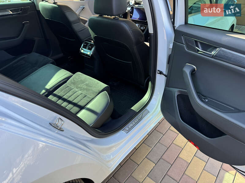Универсал Skoda Superb 2019 в Кривом Роге