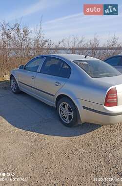 Лифтбек Skoda Superb 2003 в Николаеве