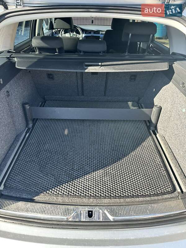 Универсал Skoda Superb 2012 в Ровно
