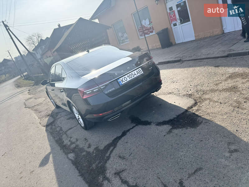 Лифтбек Skoda Superb 2019 в Мукачево