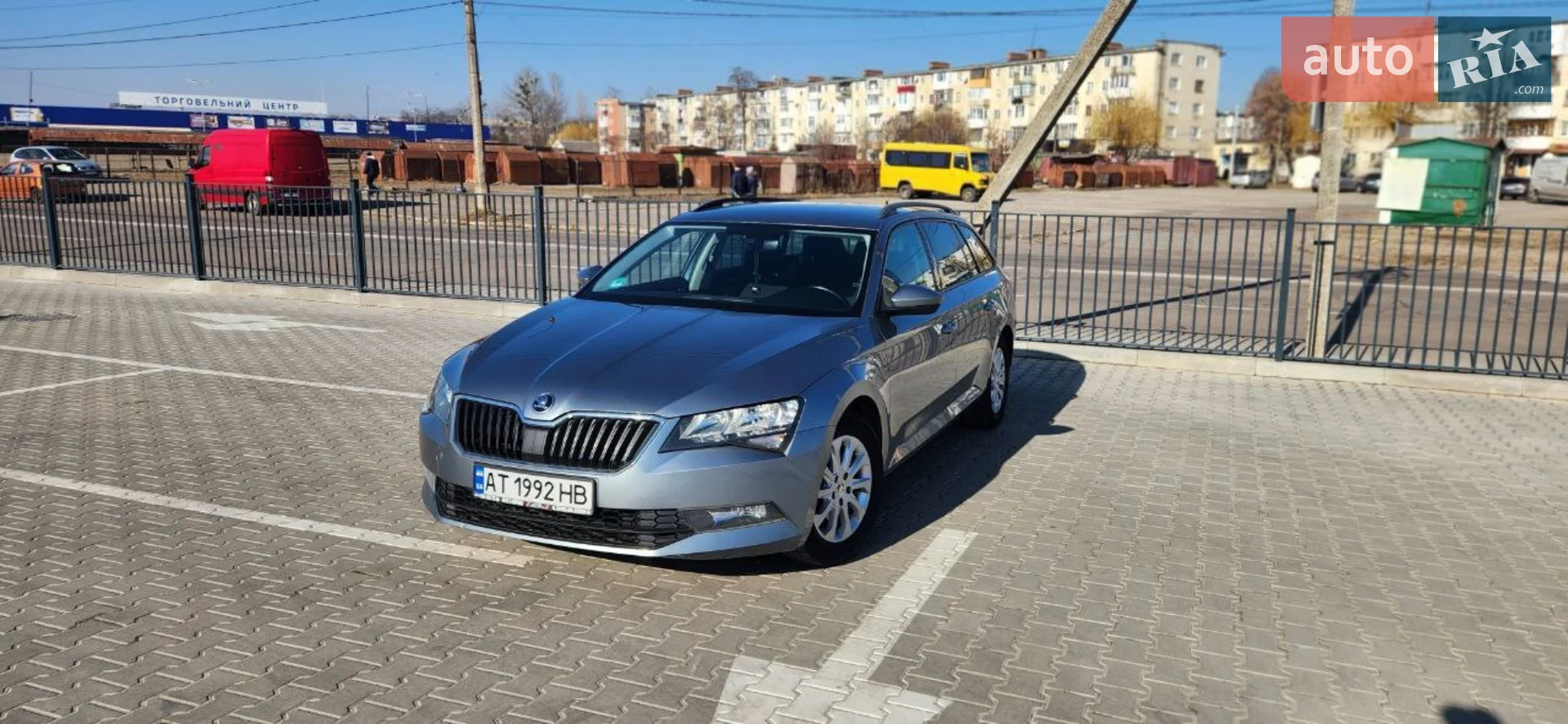 2017 Skoda Superb - мініатюра 14