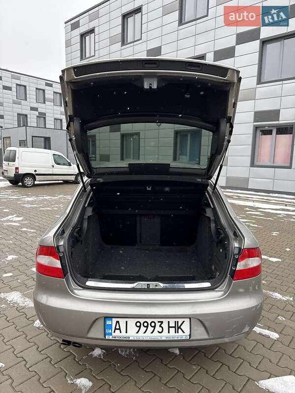 Ліфтбек Skoda Superb 2010 в Броварах