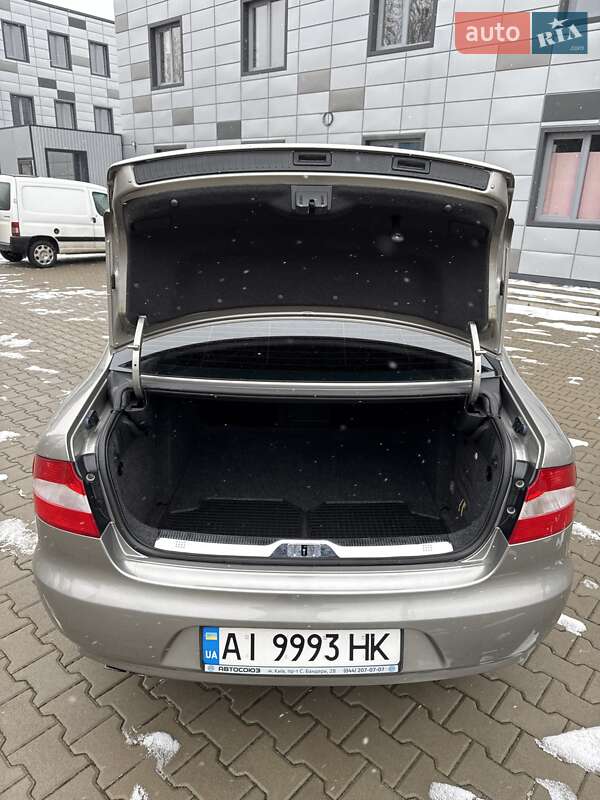 Ліфтбек Skoda Superb 2010 в Броварах
