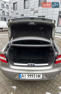Лифтбек Skoda Superb 2010 в 