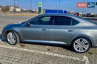 Ліфтбек Skoda Superb 2015 в 