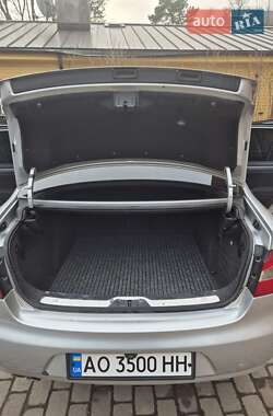 Лифтбек Skoda Superb 2012 в 
