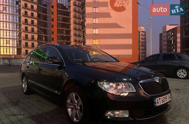 Универсал Skoda Superb 2011 в Ивано-Франковске