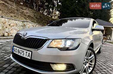 Лифтбек Skoda Superb 2014 в Солотвине