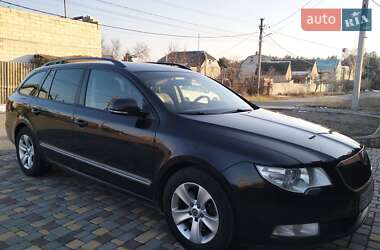 Універсал Skoda Superb 2011 в Миколаєві