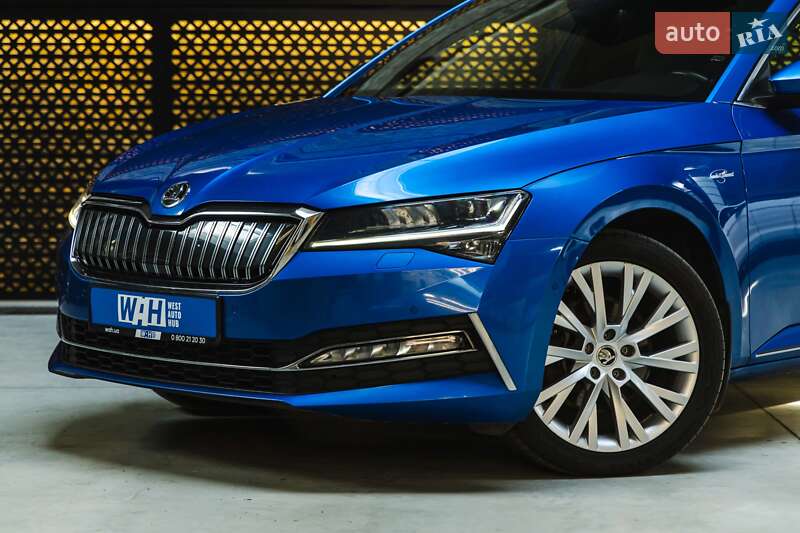 Универсал Skoda Superb 2020 в Луцке