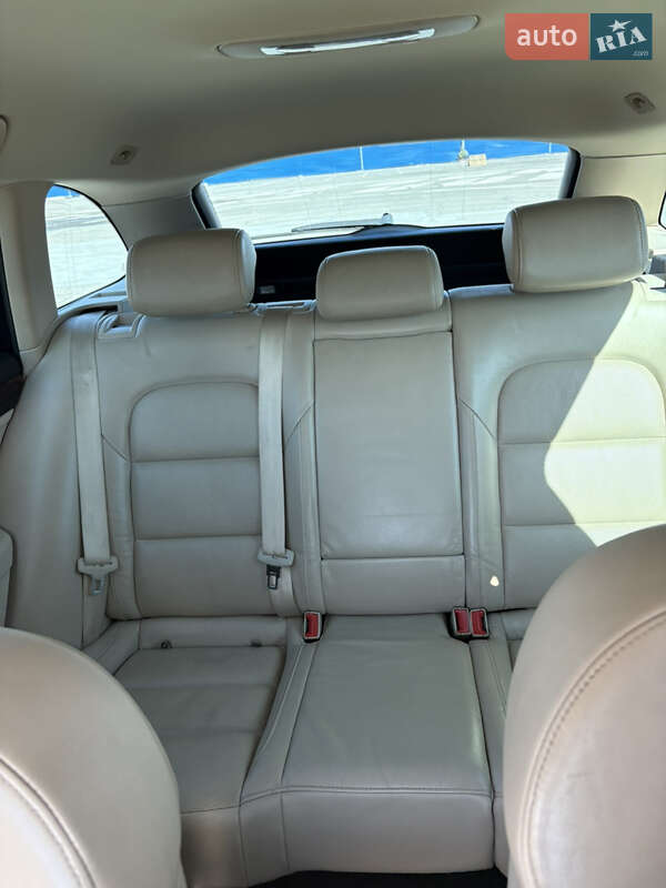 Универсал Skoda Superb 2012 в Харькове