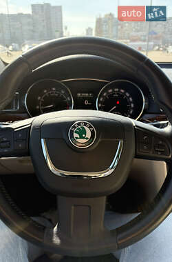 Универсал Skoda Superb 2012 в 