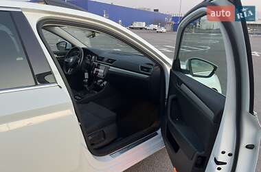 Универсал Skoda Superb 2017 в 
