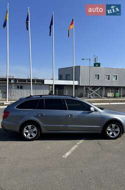 Универсал Skoda Superb 2012 в 