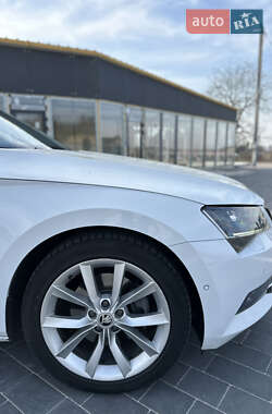Универсал Skoda Superb 2017 в 
