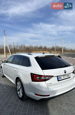 Универсал Skoda Superb 2017 в 