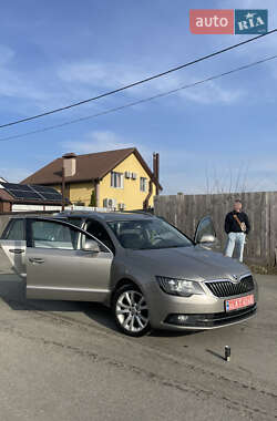 Універсал Skoda Superb 2015 в Житомирі