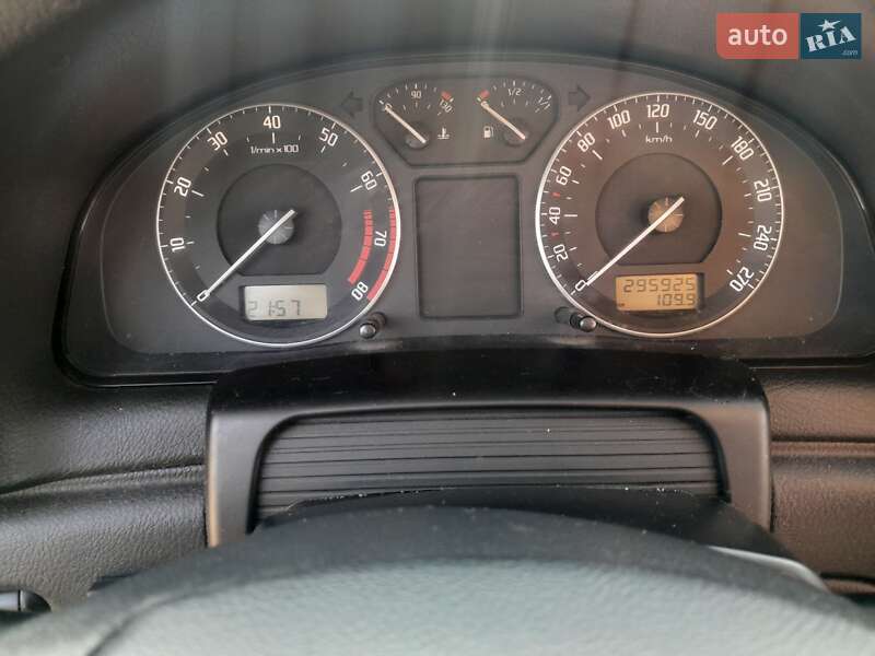 Лифтбек Skoda Superb 2008 в Днепре