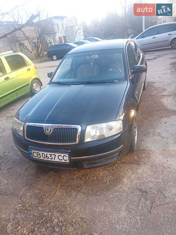 Лифтбек Skoda Superb 2005 в 