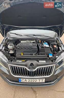 Універсал Skoda Superb 2018 в 
