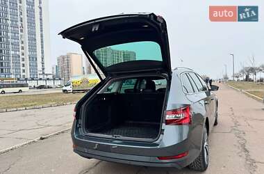 Універсал Skoda Superb 2018 в 