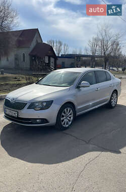 Лифтбек Skoda Superb 2013 в Кривом Роге