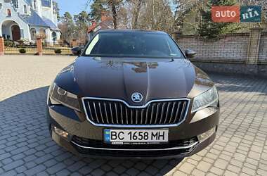 Лифтбек Skoda Superb 2018 в 