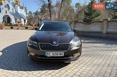 Лифтбек Skoda Superb 2018 в 