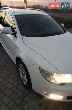 Універсал Skoda Superb 2011 в Мостиській