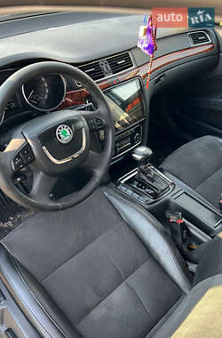 Лифтбек Skoda Superb 2011 в 