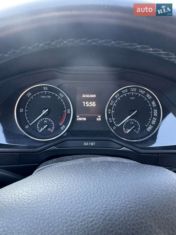 Универсал Skoda Superb 2015 в Киеве фото 10 Универсал Skoda Superb 2015 в Киеве