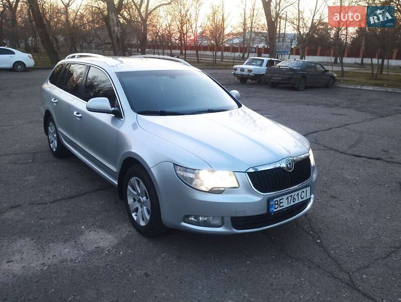 Универсал Skoda Superb 2013 в Николаеве