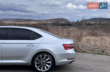 Лифтбек Skoda Superb 2017 в 