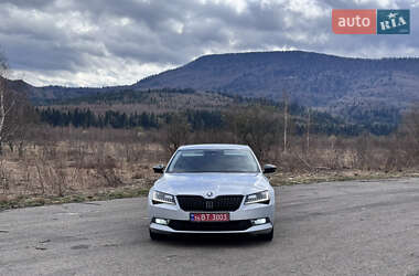 Лифтбек Skoda Superb 2017 в 