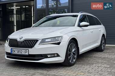 Универсал Skoda Superb 2019 в Ровно