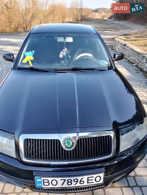 Skoda Superb 2006